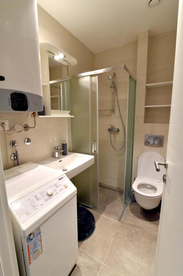 Tayson Square Dorcol New Location Free Garage Apartment Beograd Ngoại thất bức ảnh