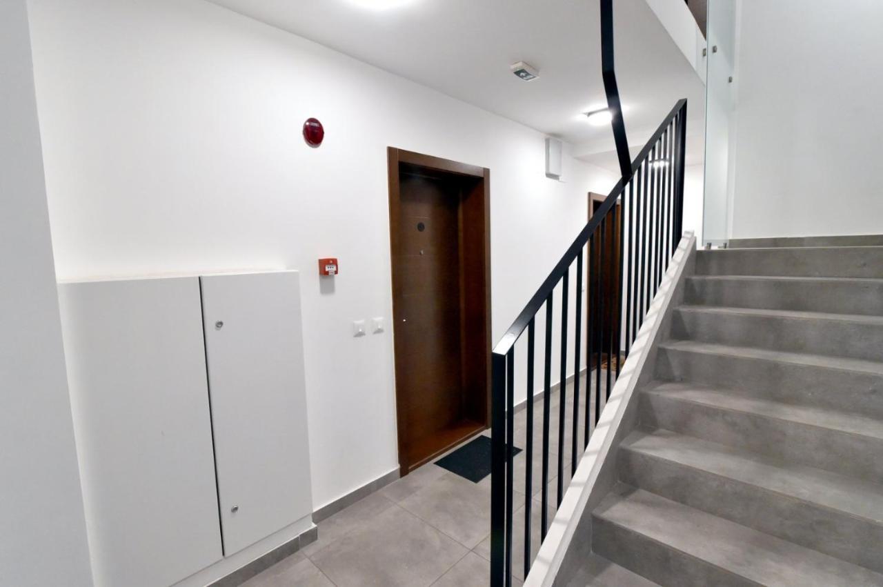 Tayson Square Dorcol New Location Free Garage Apartment Beograd Ngoại thất bức ảnh