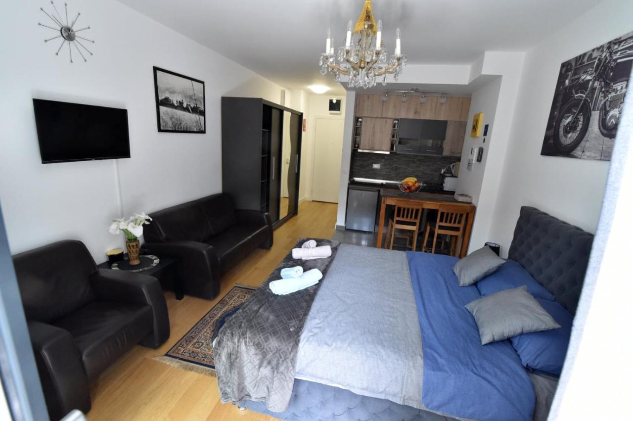 Tayson Square Dorcol New Location Free Garage Apartment Beograd Ngoại thất bức ảnh