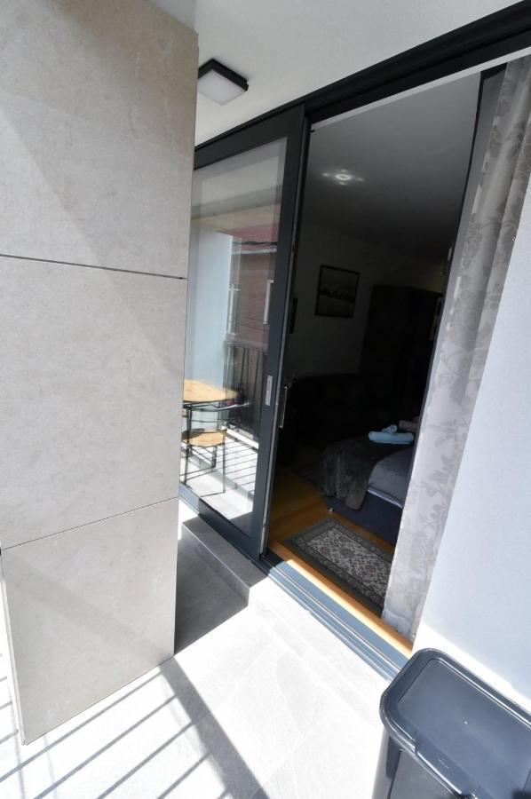 Tayson Square Dorcol New Location Free Garage Apartment Beograd Ngoại thất bức ảnh