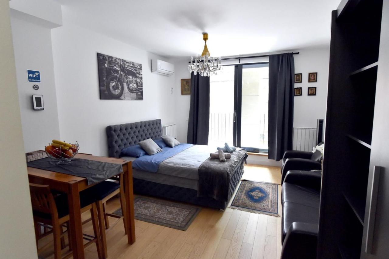 Tayson Square Dorcol New Location Free Garage Apartment Beograd Ngoại thất bức ảnh